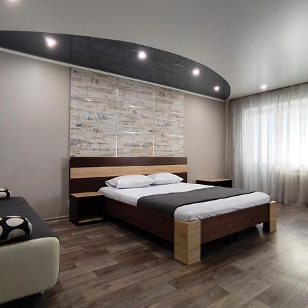 Люкс В Центре Металлургов 31 Kr Apartments Кривий Ріг Екстер'єр фото