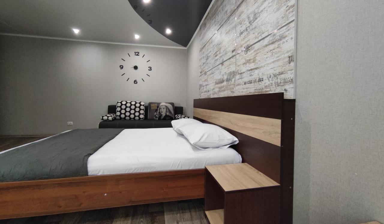 Люкс В Центре Металлургов 31 Kr Apartments Кривий Ріг Екстер'єр фото